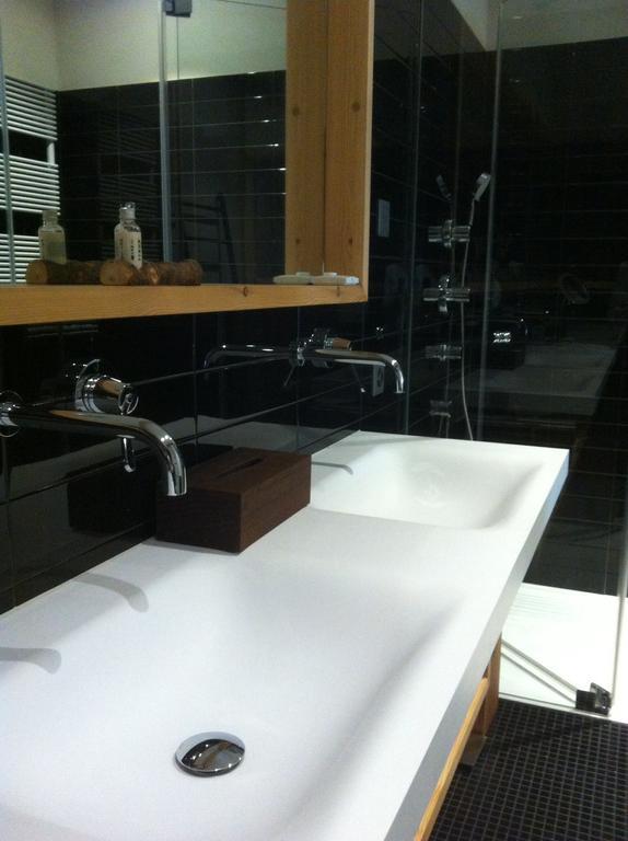 Chalet Park Apartment Mit Sauna Hamam Diemtigen 部屋 写真